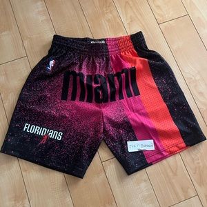 Miami Heat Floridians Mitchell & Ness Swingman Jersey Shorts Mens